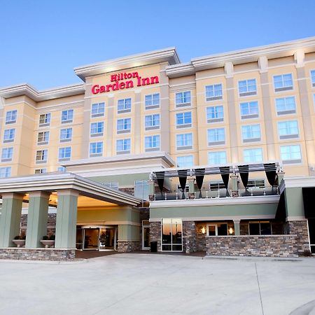 Hilton Garden Inn Olathe Bagian luar foto