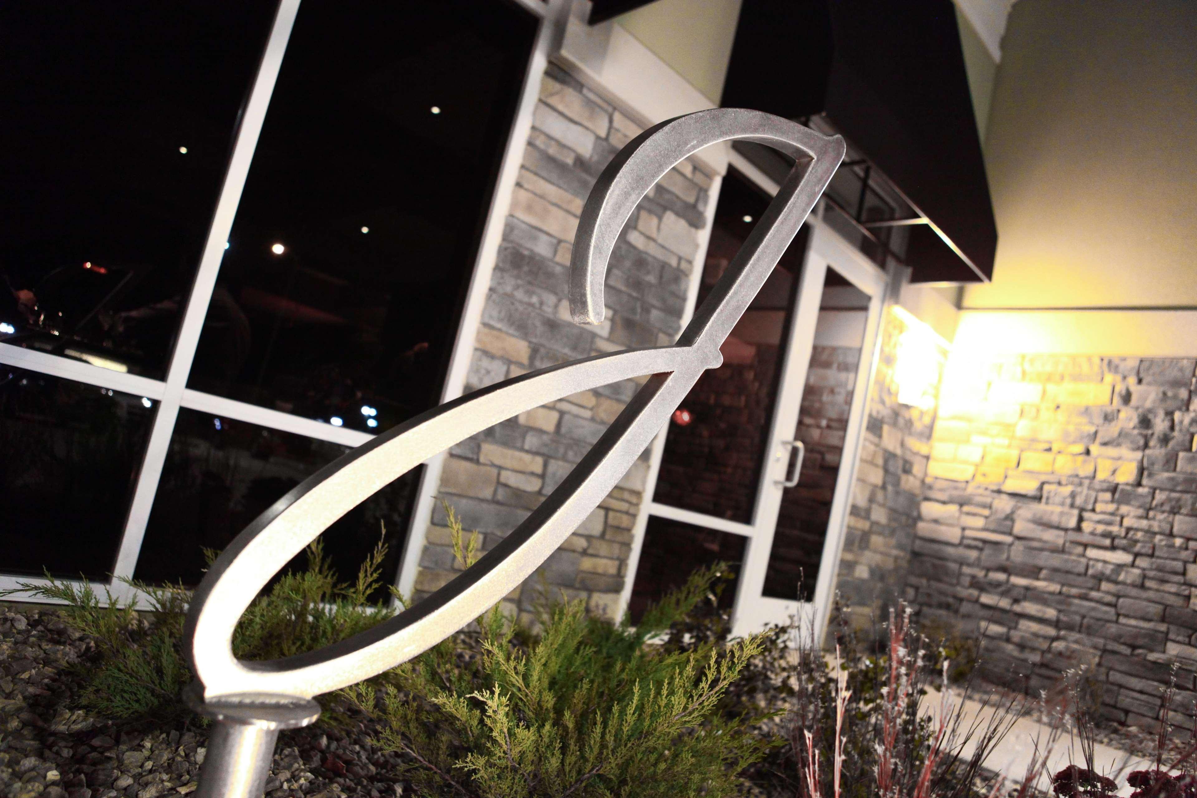Hilton Garden Inn Olathe Bagian luar foto