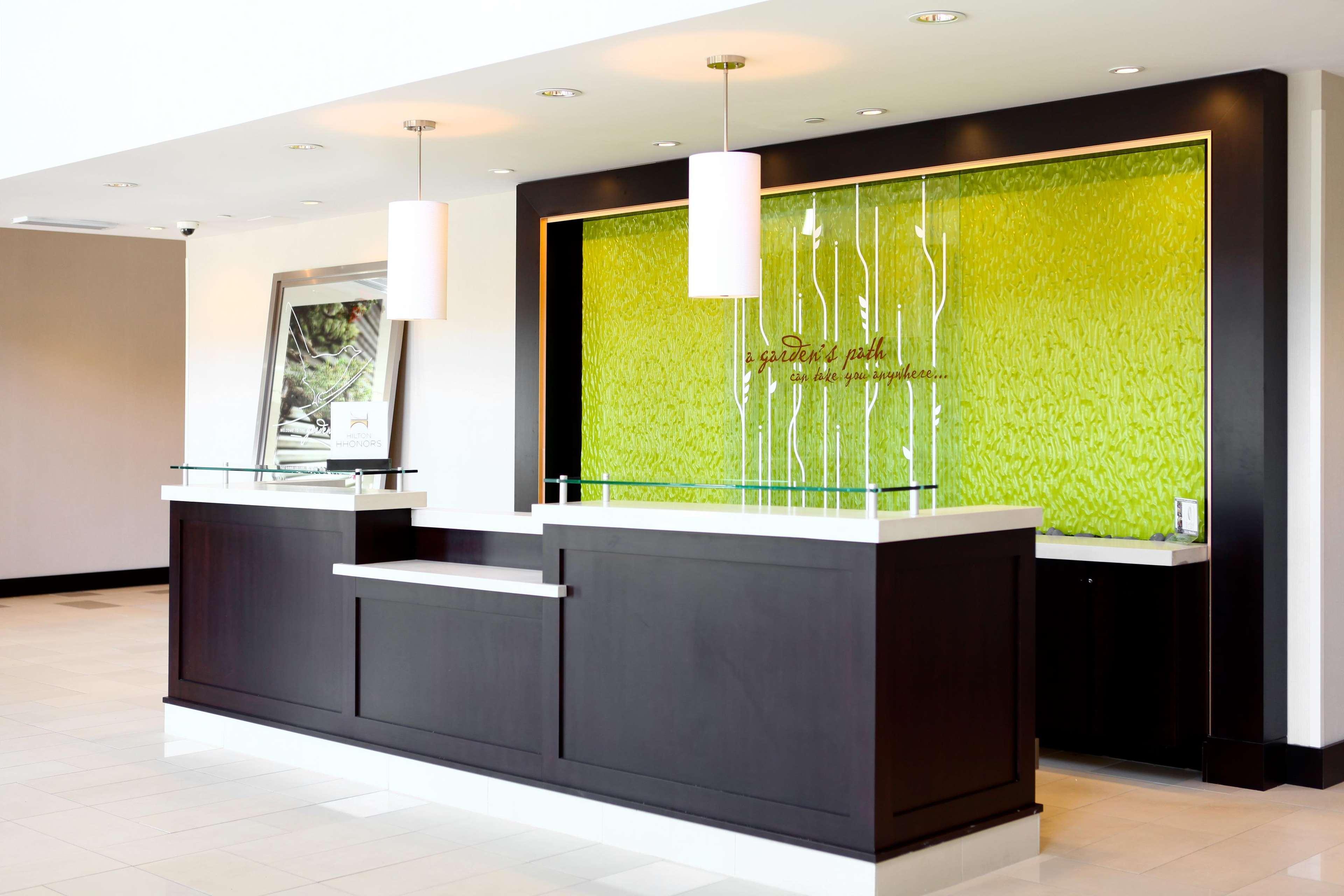 Hilton Garden Inn Olathe Bagian luar foto