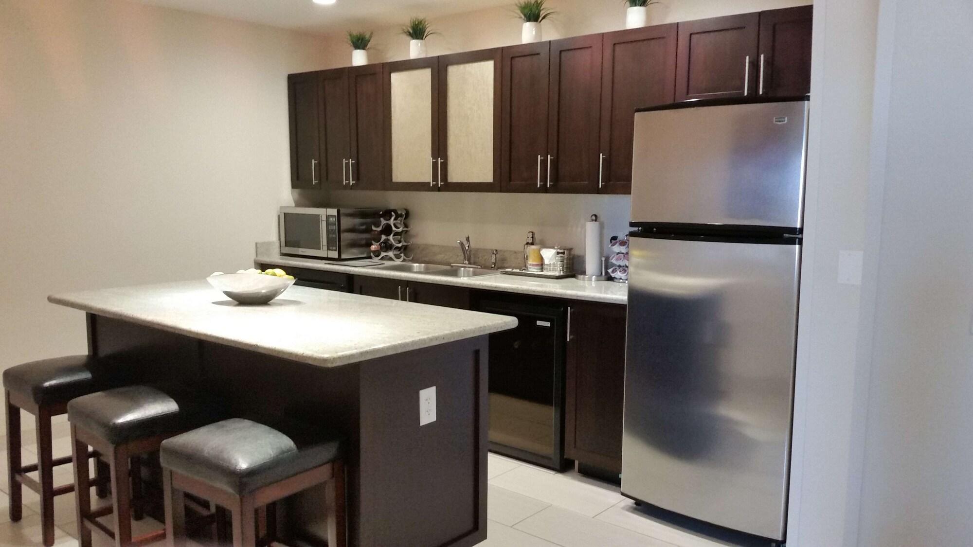 Hilton Garden Inn Olathe Bagian luar foto