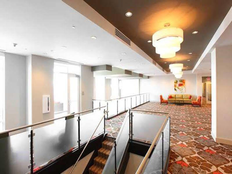 Hilton Garden Inn Olathe Bagian luar foto